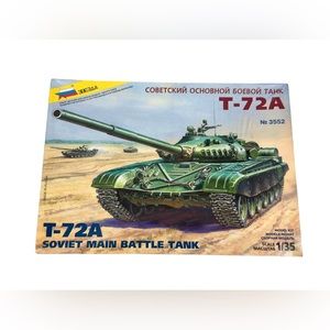 Zvezda 3552 Russian Main Battle Tank T-72A Plastic Scale Model 1:35 Sealed New